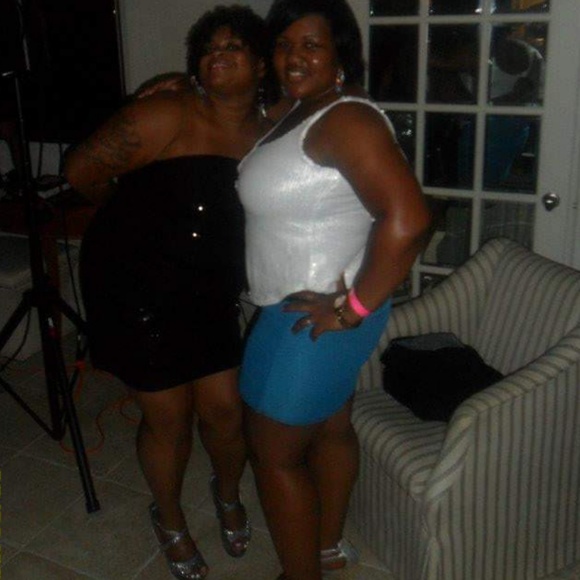 Blue Mini Skirt - Picture 4 of 4